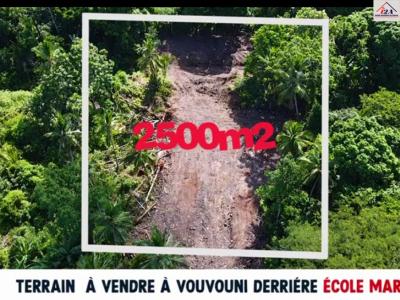 Terrain+vouvouni+0+m%26sup2%3B+0+pi%26egrave%3Bces