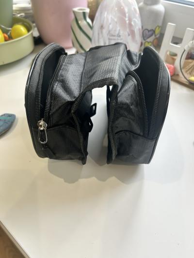 Sacoche double compartiment de cadre v�lo noir   neuve