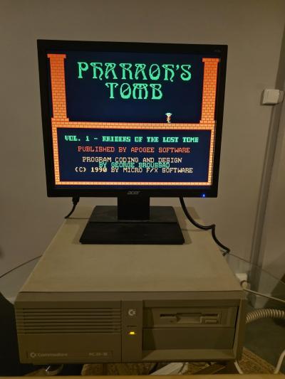 Unit� Centrale COMMODORE PC 20 III   Avec Son Clavier   A Saisir