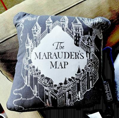 COUSSIN HARRY POTTER MAURAUDER'S MAP (GLOW IN THE DARK)