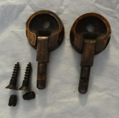Paire Charni�res SIMANCO 124493 Meuble en bois de Machines � Coudre Singer 15