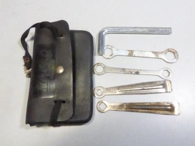 Pochette Trousse � outils v�lo ann�es 70 MAFAC avec  outils
