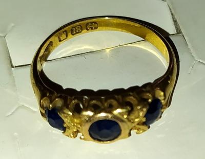 Bague en or 18K  et Saphir 18 carats dat� 1898  XIX �me