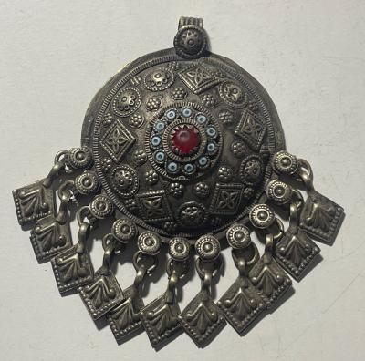 Afghanistan ou Pakistan Kuchi pendentif sonore danse tribal amulette  1920 1940