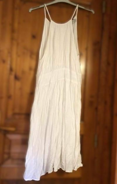 Zara  robe blanche � brides style frip�e doubl�e tissu blanc femme taille M