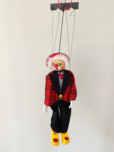 marionnette clown � fil sur sa balan�oire t�te porcelaine couleur bleu et blanc�