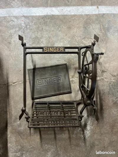Pied de machine � coudre vintage singer