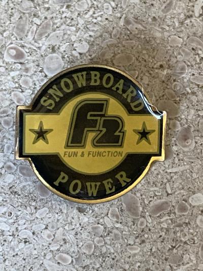 Pin s F2 Snowboard Power Fun & Function