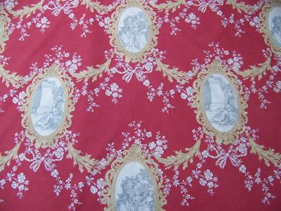 COUPON DE TISSU  MEDAILLONS RUBAN FOND ROUGE 138 cm x 97cm    TIS 135