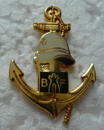 PIN'S MILITAIRE TROUPES DE MARINE BURKINA FASSO