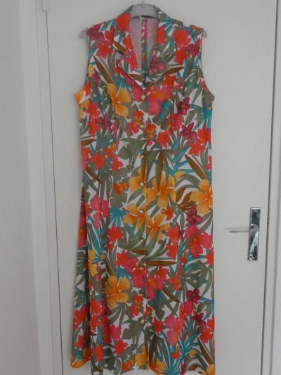 LONGUE BOUTONN�E Robe Femme Taille 46 XL Evas�e Motif floral Rouge Jaune