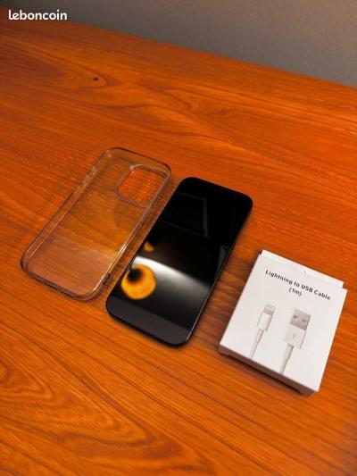 Apple iPhone 15 Pro   128 Go   Titane Naturel (D�verrouill�)