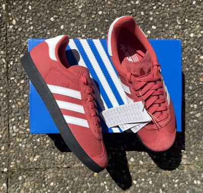 Adidas Gazelle JR6295 Crew Red White Carbon Suede   Neuf Bo�te