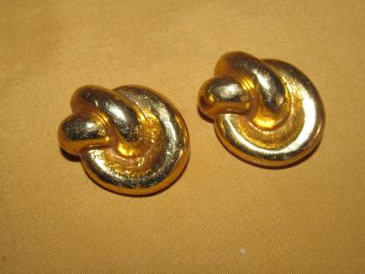 Lot de 2 boutons en c�ramique dor�