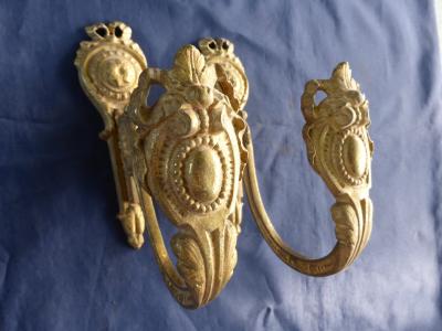 2 embrasses rideaux ancienne d�coration laiton dor� noeuds hauteur 20 cm