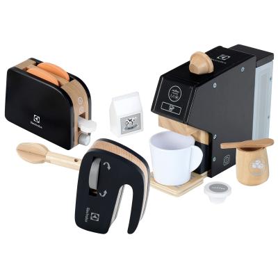 7404 Set cuisine Electrolux en Bois I Avec Cafeti�re automatique Batteur Mixeur
