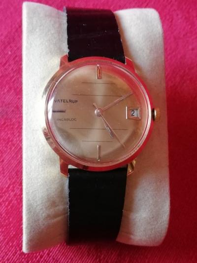 Montre m�canique plaqu�e Or