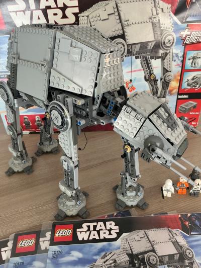LEGO Star Wars 10178 Motorized Walking AT AT Complet boite et notice