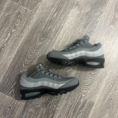 Nike Air Max 95 Reverse Volt Used   Sneakers T. 44 Occasion   US 10 - UK 9