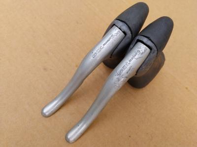 Poign�es de freins SHIMANO 105 BL 1055