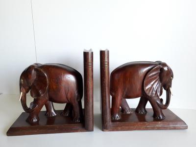 SERRE  LIVRES  2 �L�PHANTS EN BOIS