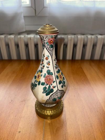 Pied de lampe motifs floraux c�ramique base laiton vintage collection decoration