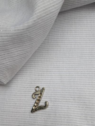 Vanessa Bruno. Ravissant voile de coton ray� blanc gris glitter argent.Coupe 1