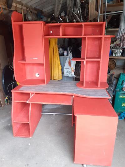 bureau etudiant rouge ,modulable