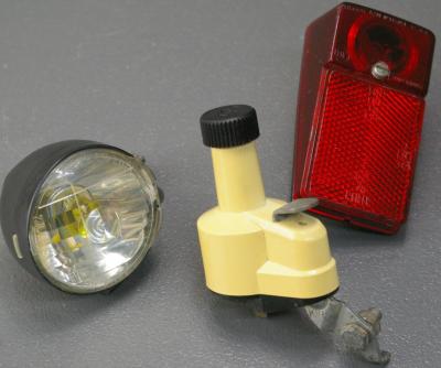 Lot �clairage vintage v�lo ancien ville Phare SOUBITEZ   Dynamo   Feu CIBIE 80s