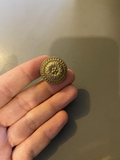Bouton meuble laiton bronze  poign�e porte tiroir louis XVI vintage fleur dahlia