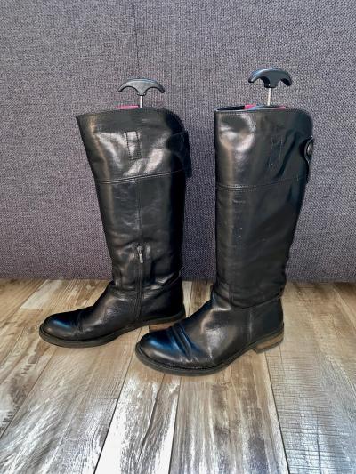 Geox Botas Altas De Cuero Negro Con Cremallera Talla 41 Excelente Estado