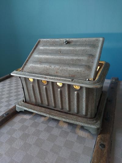 Lampe CHAUFFERETTE ROUZEE ancien objet d�tourn� Cr�ation unique smeampunk Indus