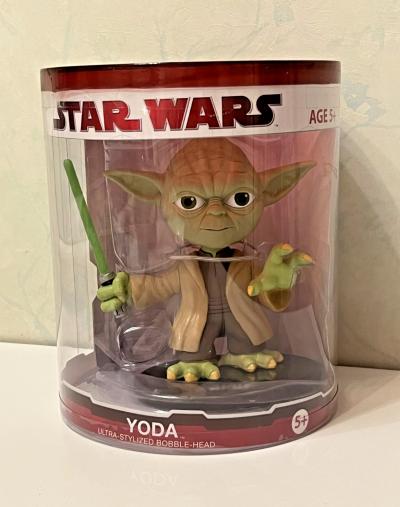 Figurine Yoda ultra stylized bobble Head Figure Funko Pop Star Wars Disney 2009