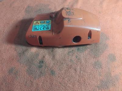 Capot couvercle moteur tron�onneuse husqvarna 50 rancher