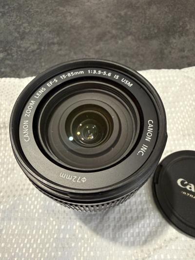 Objectif Canon EF S 15 85 mm f-3,5 5,6 IS USM