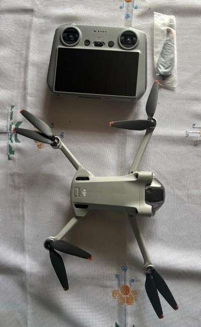Drone DJI Mini 3 Pro   Smart controler Neuf,facture et emballage