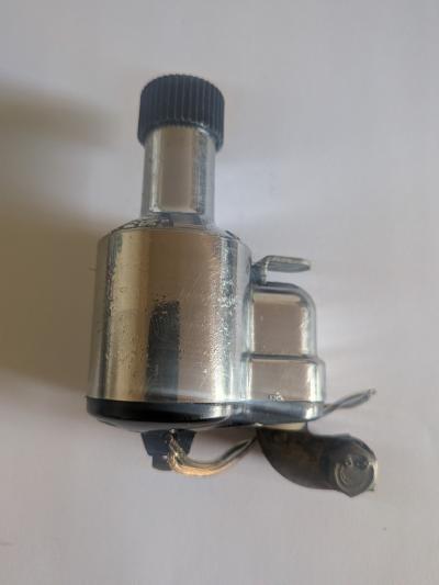 Dynamo �clairage v�lo ancien vintage chrom� SOUBITEZ 3W 6V