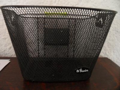 Panier v�lo B'Twin en m�tal noir