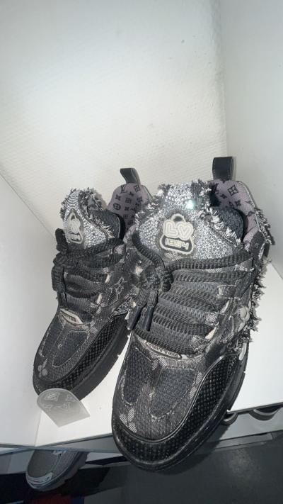 Louis Vuitton Skate Trainer Noir Swarovski Monogran - Taille 43 - 1.1