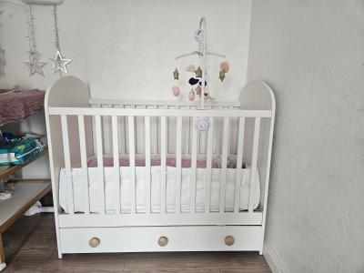 lit b�b� Ikea (mod�le Gonatt)