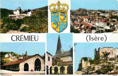 Carte Postale   38   Cr�mieu   Multivues   Blasons   Mention Photographie V�rita