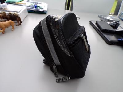 Sacoche V�lo dessous de selle marque JEEP bon �tat