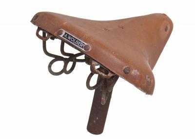 Ancienne Selle de V�lo A.WOLBER