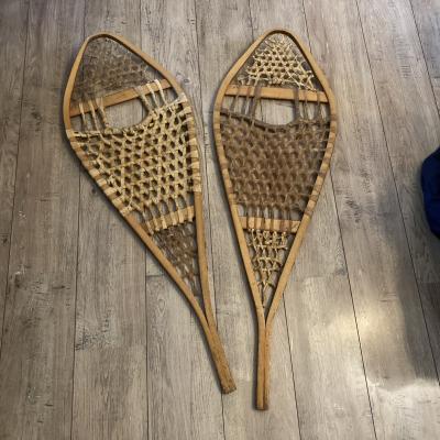 Paire de Grande Ancienne raquette � neige vintage bois d�co Chalet De Montagne