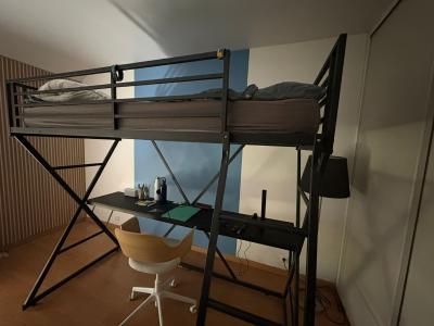 lit mezzanine avec bureau int�gr� en metal