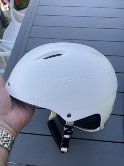 casque de ski-snowboard GIRO BEVEL white, r�glable Avec Motif Noir Taille L
