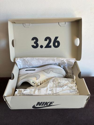 Nike air Max 1 AMD   taille 39 proche du neuf avec bo�te d origine