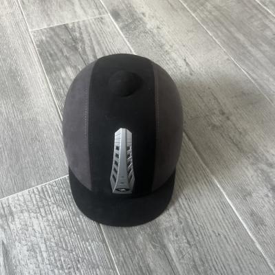 Casque Bombe Equitation en Velours Noir Tour de Tete 52cms enfants Envoi suivi