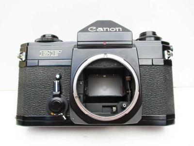 Canon EF avec 2 objectifs. Excellent �tat.