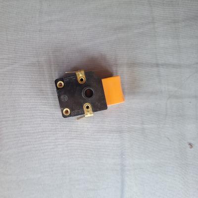 Interrupteur g�chette 1278 s�rie   3,5A 250V   R�f. 225126 outil �lectroportatif